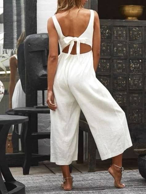 Jumpsuit with wide leg – Free sewing pattern download PDF #UP1020 – Unfettered Patterns Jumpsuit Casual, Loose Jumpsuit, Outfits Dressy, Backless Jumpsuit, All Languages, Jumpsuit Pattern, Jumpsuit Outfit, Linen Style, White Jumpsuit