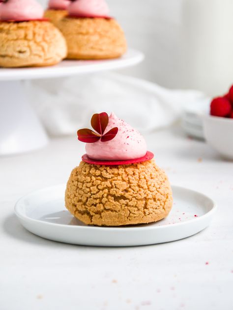 Raspberry Choux au Craquelin — Julie Marie Eats Raspberry Cream Puff, Choux Cream, Choux Buns, Dessert Photography, Baking Basics, Choux Pastry, Pastry Desserts, Marshmallow Fluff, Fancy Desserts