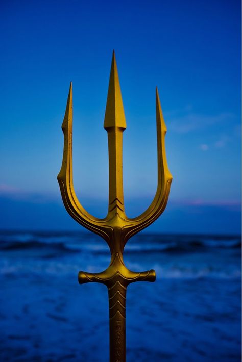 Trident Of Poseidon, Poseidon Trident, Making Money On Youtube, Greek Tattoos, Beyond The Sea, Greek And Roman Mythology, Roman Mythology, Aquaman, Greek Mythology