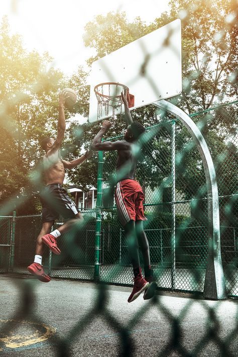 Streetball Photography, Basketball Street, Basketball Senior Pictures, Street Basketball, I Love Basketball, Basketball Shooting, Basketball Photos, Anime City, Baseball Pictures