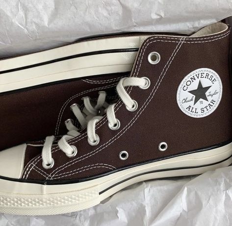 Brown Converse Aesthetic, Converse 70s, Converse Aesthetic, Brown Converse, Converse Brown, Converse Chuck 70, Fancy Shoes, Hype Shoes, Shoe Inspo