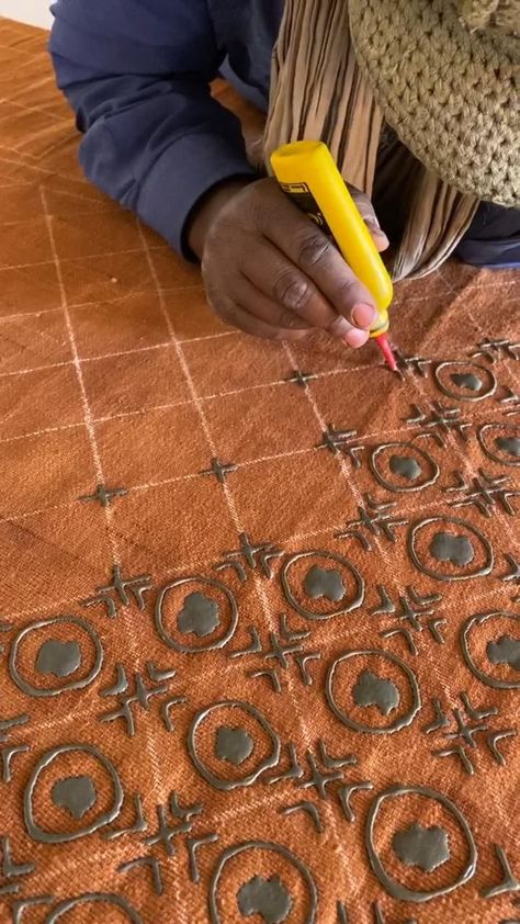 Painting Mudcloth fabric [Video] | Fabric painting on clothes, African textiles patterns, Mudcloth fabric Fabric Making Process, Painting On Clothes, African Textiles Patterns, Fabric Finishes, Textiles Patterns, Artisan Textiles, African Pattern Design, Indigo Textiles, Fabric Painting Techniques