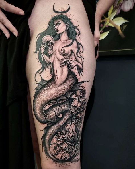 Siren Mermaid Tattoos, Tattoo For Hand, Goddess Ideas, Mermaid Sleeve Tattoos, Siren Tattoo, Mermaid Tattoo Designs, 16 Tattoo, Mystical Tattoos, Goddess Tattoo