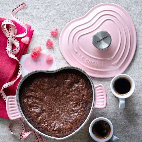 Photos For Vision Board, Le Creuset Cast Iron, Mom Friend, Valentines Day Food, Iron Heart, Keep Food Warm, Valentine's Day Recipes, My Funny Valentine, Pink Kitchen