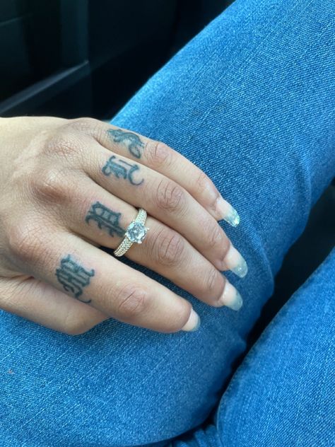 Knuckle Lettering Tattoos, Word Tattoos On Fingers, Hand Tattoos Letters, Letter Hand Tattoo, Letters On Fingers Tattoo, Finger Word Tattoos For Women, Finger Tattoos Words Knuckles, Old English Knuckle Tattoo, Finger Tattoos Lettering