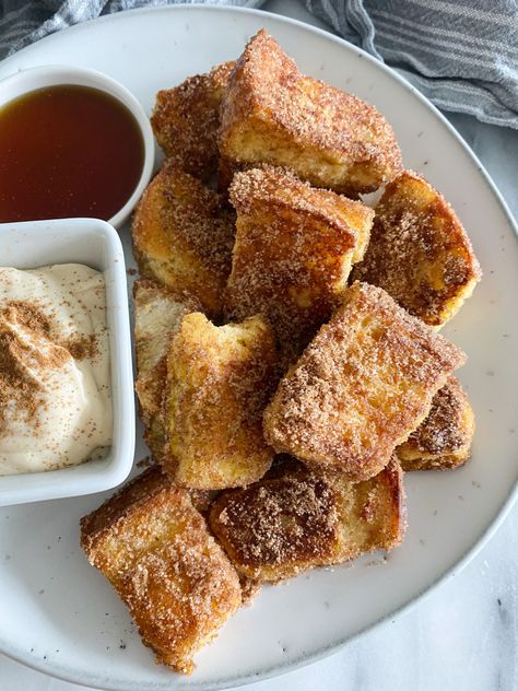 French Toast Bites Recipe, Making French Toast, Sourdough French Toast, French Toast Bites, French Bread French Toast, Breakfast Cafe, French Toast Sticks, Breakfast Platter, Make French Toast