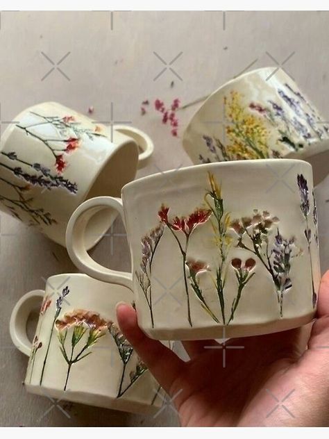 Decorating Pottery, Pottery Inspo, Tanah Liat, Keramik Design, Pottery Crafts, Ceramics Pottery Art, Ceramics Ideas Pottery, Diy Clay Crafts, Pottery Ideas