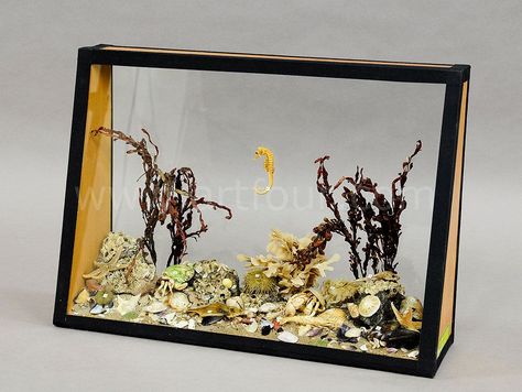 antique wunderkammer under the water school specimen Victorian Aquarium, Antique Aquarium, Cabinet Of Curiosities Miniature, Cabinet Of Natural Curiosities Book, Crystal Specimens, Antique Sculpture, Vintage Sculpture, Art Ancien, Modern And Antique