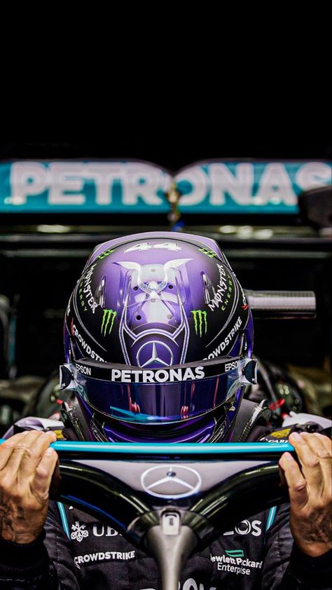 Lewis Hamilton Purple Helmet, Lewis Hamilton Purple, Purple Helmet, F1 Hamilton, Mercedes Petronas, Soccer Images, Hamilton Wallpaper, Mercedes Wallpaper, Lewis Hamilton Formula 1