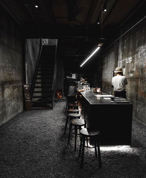 Industrial Design Interior Cafe, Cafe Bar Interior, Cafe Design Inspiration, Andy Anderson, Coffee House Design, Bar Industrial, Coffee Shop Concept, Modern Coffee Shop, Industrial Cafe