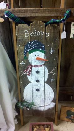 Snowman Sleigh CountryJoys Plank Paintings, Diy Sled, Snowman Printables, Sleigh Decorations, Sled Decor, Wood Sled, Snowmen Crafts, Christmas Sled, Pallet Christmas