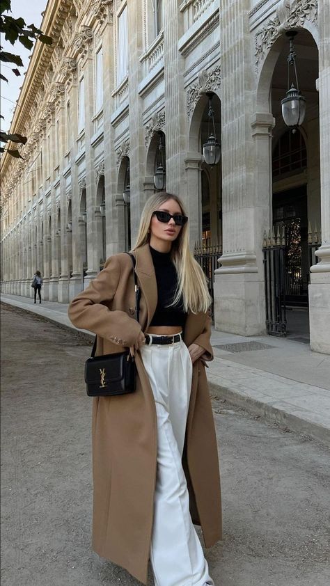 Milano Outfit Autumn, Milano Outfit, Vinter Mode Outfits, Mantel Outfit, Camel Coat Outfit, New York Outfits, 2024 Outfits, Downtown Outfits, Europe Outfits