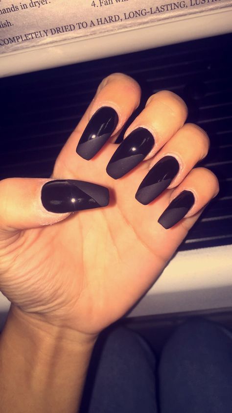 Half Matte Nails, Nails Matte Black, Nails Images, March Nails, Types Of Content, Black Coffin Nails, Coffin Nails Matte, Matte Black Nails, Black Acrylic Nails