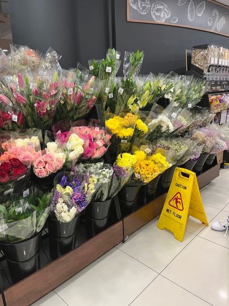 Supermarket Flowers, Gift Ideas Valentines, Flowers Gift Ideas, Wet Floor, Flowers Gift, Trader Joes, Cute Pictures, Gift Ideas, Valentines