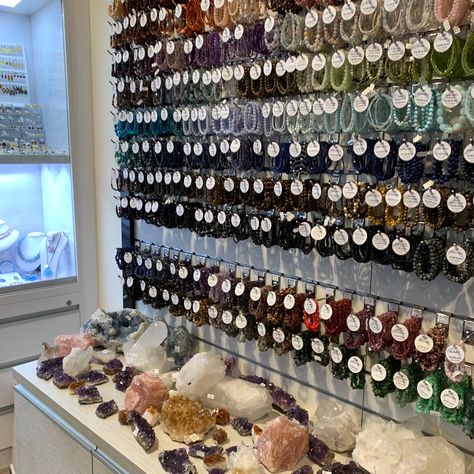 Metaphysical Store Display, Crystal Shop Interior, Witchy Store, Crystal Ideas, Witch Store, Spiritual Shop, Crystal Store, Metaphysical Store, Crystals Store