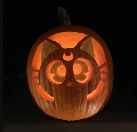 Punkin Carving Ideas Cute, Cool Jackolantern, Cool And Easy Pumpkin Carving Ideas, Pumpkin Carve Ideas Cute, Negative Space Pumpkin Carving, Pumkin Craving Easy, Cute Halloween Pumpkin Ideas, Cute Cat Pumpkin Carving, Really Cool Pumpkin Carving Ideas