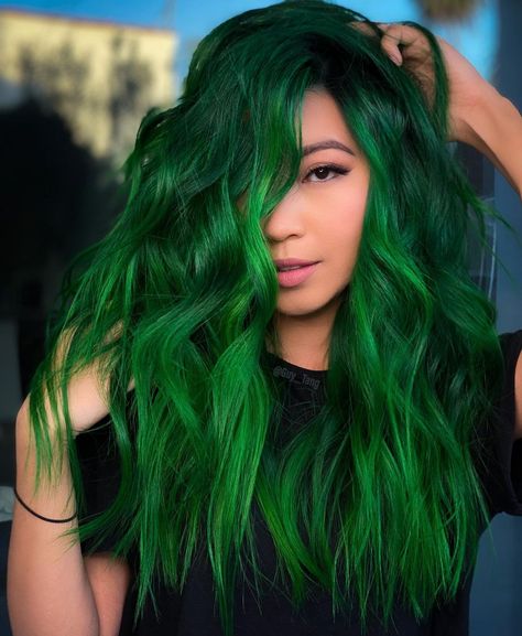 Gemini Hair, Green Money, Dark Green Hair, Peekaboo Hair, Hair Color Options, Guy Tang, Neon Hair, Hair Color Streaks, Pretty Hair Color