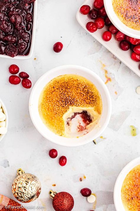 Chocolate Creme Brulee Recipe, Raspberry Creme Brulee, Cranberry And White Chocolate, Creme Brulee Desserts, Chocolate Creme Brulee, Cranberry White Chocolate, Creme Brulee Recipe, Brulee Recipe, Chocolate Custard