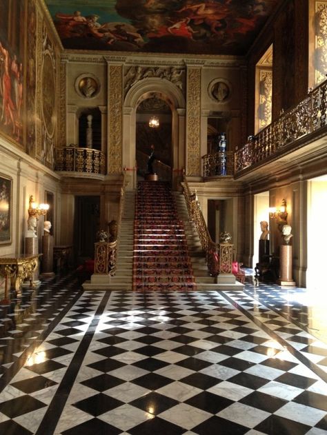 Grand Foyer Entrance with black and white Harlequin marble floor Fancy Architecture, Entrance Tiles, Dark Academia House, Grand Foyer Entrance, Checkered Flooring, Academia House, Fantasy Core, Inside Castles, Manor Interior