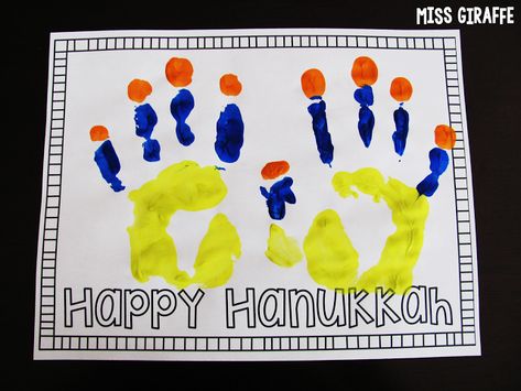 FREE Hanukkah handprint craft for kids Hannukah Activities, Hanukkah Activities Preschool, Hanukkah Preschool, Hanukkah Craft, Hannukah Crafts, Jewish Inspiration, Hanukkah Activites, December Writing, Hanukkah Art