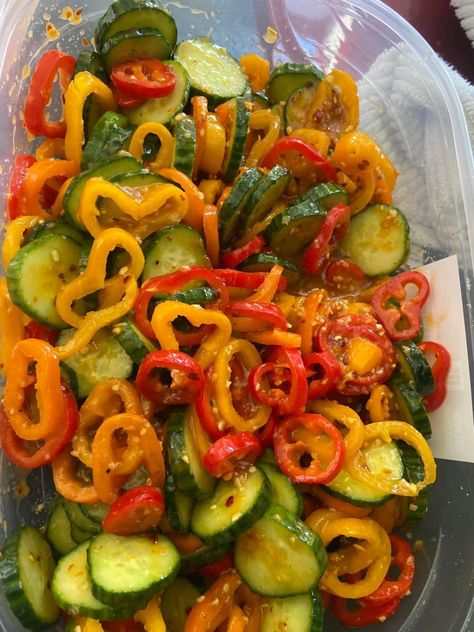 Sweet Pepper Cucumber Salad Recipe Sweet Pepper Salad Recipe, Pepper Cucumber Salad, Sweet Pepper Salad, Ww 2024, Pepper Recipes Healthy, Sweet Pepper Recipes, Pepper Salad, Salad Recipes Healthy Easy, Satisfying Salads