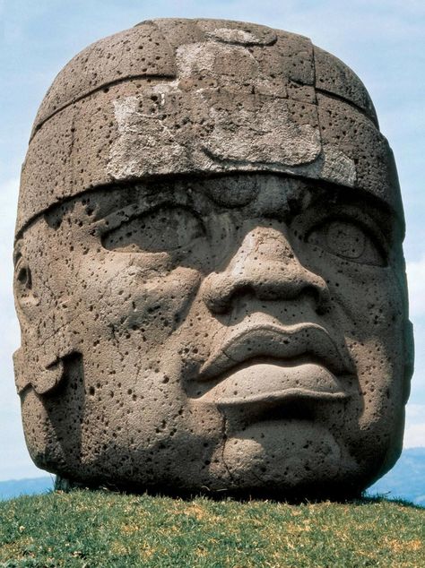 San Lorenzo Colossal Head, Olmec. San Lorenzo, Veracruz. 900 BC Olmec Art, Olmec Heads, Ancient Mexico, Maya Civilization, Mayan Art, Art Premier, Art Ancien, Tikal, Ancient Mysteries