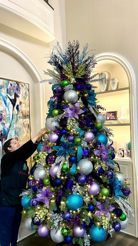 Peacock Christmas Decorations, Colored Christmas Tree, Christmas Peacock, Peacock Christmas Tree, Purple Christmas Tree, Peacock Christmas, Peacock Decor, Christmas Tree Inspiration, Purple Christmas