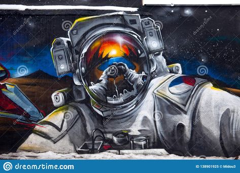 Astronaut Portrait, Graffiti Art, Outer Space, 16 9, Prague, Master Chief, Street Art, Sci Fi, Graffiti