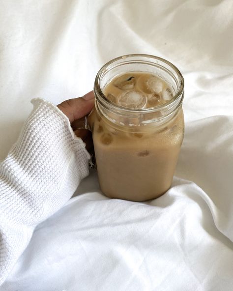 Glass Jar Cups, Cold Brew Aesthetic, Iced Coffee Mason Jar Aesthetic, Journal Pictures, Journal 2023, Coffee Icon, Bakery Foods, Shopee Philippines, Drinking Jars