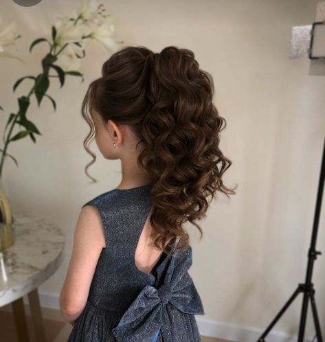 First Communion Hairstyles, Kids Hairstyles For Wedding, Party Hairstyle, Pageant Hair, Formal Hairstyles For Long Hair, Guest Hair, Hair Brunette, Wedding Guest Hairstyles, Long Hair Wedding Styles