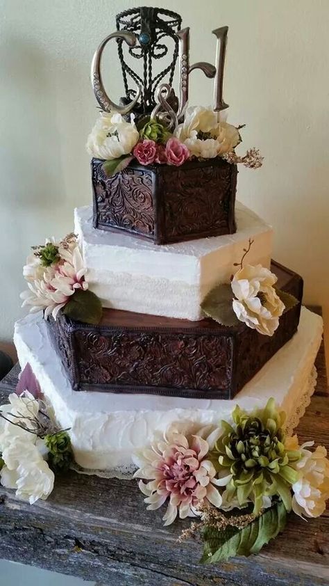 Tooled Leather Wedding, Western Wedding Cakes, Country Wedding Cakes, Cowgirl Wedding, Creative Wedding Favors, Creative Wedding Cakes, 2 Sisters, Cowboy Wedding, Lace Wedding Cake