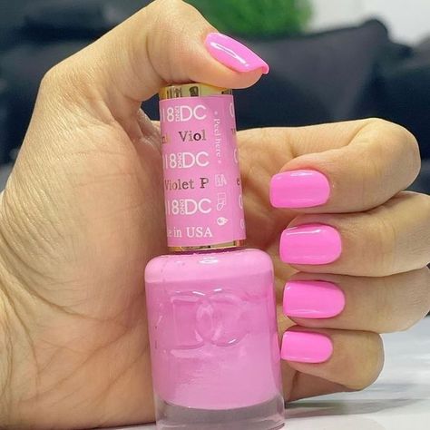 Barbie Nails Color, Dnd 018 Violet Pink, Barbie Pink Gel Polish, Barbie Pink Mani Pedi, Dnd Gel Polish Colors Short Nails, Pink Manicure Nails, Barbie Pink Nails Design Ideas, Barbie Nails Gel, Dnd Dc Gel Polish Colors Summer