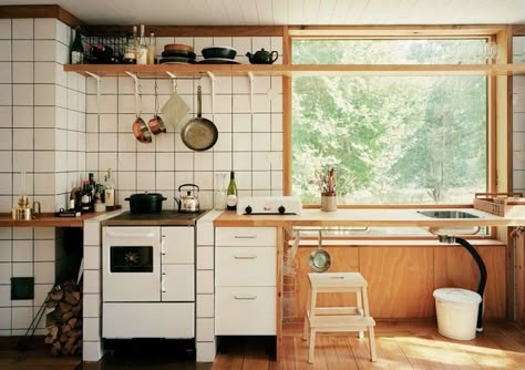 Throw out all the rules; here are 14 examples of the next wave in kitchen design, which we pegged as an emerging trend a while back in our post 15 Interior Architecture Kitchen, Unfitted Kitchen, Japanese Kitchen, Japanese Interior, Kitchen Space, Kitchen Style, 인테리어 디자인, Scandinavian Style, Kitchen Inspirations