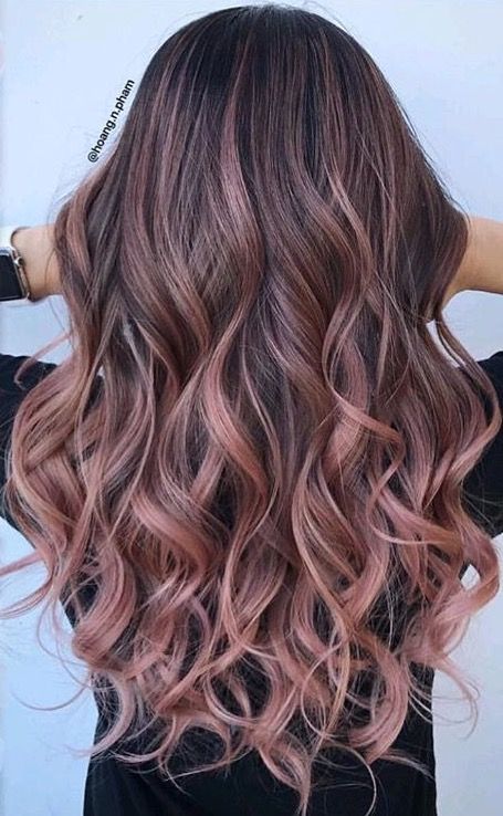 Hair Color Ideas For Brunettes Balayage, Brunette Ombre, Rambut Brunette, Gold Hair Colors, Hair Color Rose Gold, Brunette Balayage, Brunette Balayage Hair, Spring Hair Color, Hair Color Pink