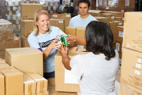 How to Start a Food Pantry in Your Community Holiday Service Projects, Utah Food, Food Donation, Food Insecurity, Volunteer Work, Food Bank, Food Pantry, Improve Health, Work Travel