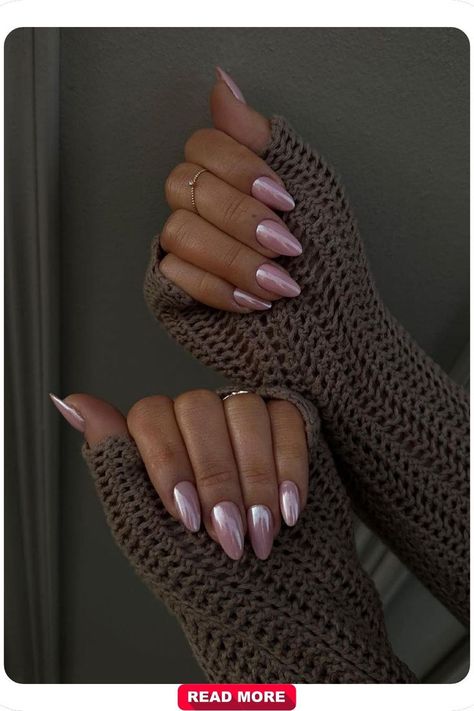 Soft metallic pink chrome nails that offer an elegant, understated look. Perfect for daily wear, adding a touch of glam without overpowering. Pink Chrome Nail, Chrome Nail Ideas, Pink Chrome Nails, 2025 Trends, Pink Chrome, Chrome Nail, Metallic Pink, Chrome Nails, Stylish Nails