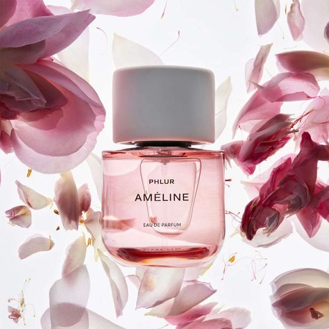 Scent Layering, Fusion Fashion, Summer Scents, Product Visualization, Summer Perfume, Popular Scents, Beauty Shopping, Fragrance Ingredients, Rose Absolute