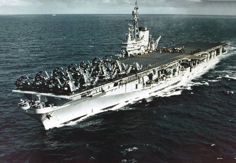 FACT: Viet Cong Commandos Sank an American Aircraft Carrier | The National Interest Uss Midway, Battle Ships, Navy Aircraft Carrier, F-14 Tomcat, Aircraft Carriers, Naval History, Navy Aircraft, Military Pictures, Military Photos