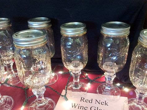 Red neck Wine glasses rednek hillbilly mason jar by kpdreams Wine Glass Holder Diy, Diy Wine Glasses, Wine Glass Art, Mason Jar Ideas, Jar Ideas, Jar Diy, Mason Jar Wine Glass, Diy Wine, Mason Jar Diy