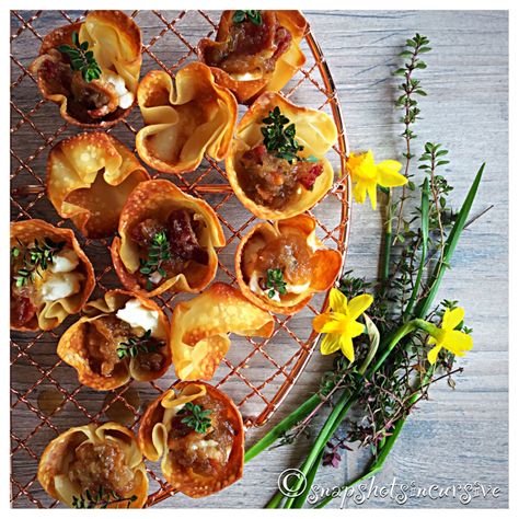 Goat Cheese Wonton Appetizers Wonton Cups Appetizers, Wonton Appetizers, Pastry Cups, Wonton Wrapper Recipes, Goat Cheese Appetizer, Cheese Wontons, Wonton Cups, Bacon Jam, Wonton Wrappers