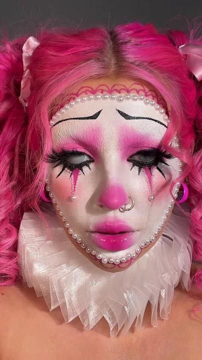 Glam Clown Makeup, Clown Core Makeup, Pierrot Costume, Creepy Clown Makeup, Cute Clown Makeup, Holloween Makeup, Scary Clown Makeup, Funky Makeup, Drag Make-up