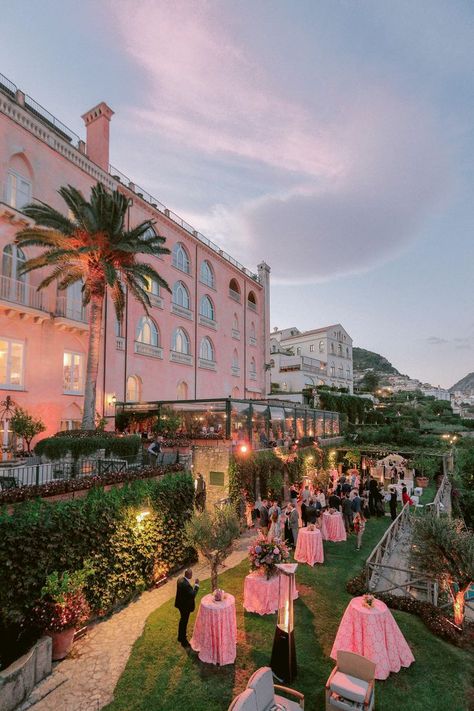 wedding venues in Ravello Amalfi Coast Cinque Terre Painting, Palazzo Avino, Amalfi Wedding, Euro Travel, Ravello Italy, Italian Love, Belmond Hotels, Vacay Ideas, Welcome Dinner