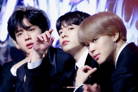 Everything is OK❣️JK no Twitter: "✨handsome guys✨ #JIN #JK #JIMIN https://t.co/CUocEM2ELy" . Jimin Tae And Jungkook, Jin And Jungkook Cute, Jin Jimin Jungkook, Jin Hugging Jungkook, Bts Big Hit, Jungkook And Jin, Jin Jimin, Bullet Proof, Handsome Guys