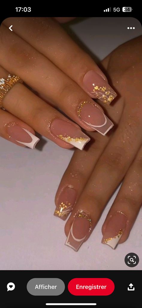 Illuminous Nails, Short Nails Ideas Gold, Short Square Gold Nails, Gold Short Nail Designs, Short Square Acrylic Nails Gold, Gold Bday Nails, Short Gold Nail Designs, Hoco Nails Square, Fall Square Nails Short