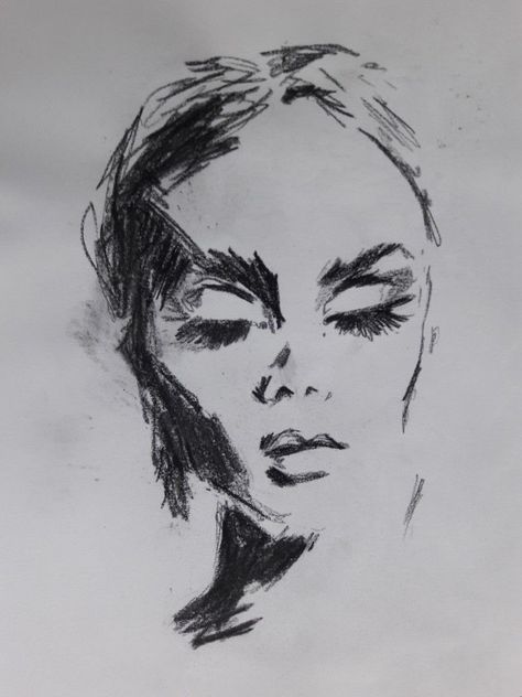 Pen And Charcoal Drawing, Coal Drawing Easy, Easy Charcoal Drawings, Charcoal Drawing Ideas, Charcoal Ideas, Things To Draw Ideas, To Draw Ideas, Drawing With Charcoal, Easy Things To Draw