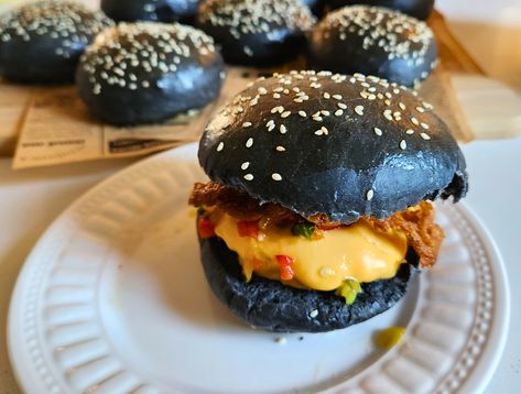 Gourmet Black Hamburger Buns - Faithful Acres Farmhouse Black Burger Bun Recipes, What Is Activated Charcoal, Baked Chicken Spaghetti, Help With Digestion, Burger Buns Recipe, Black Burger, Hamburger Bun Recipe, Crispy Chicken Sandwiches, Juicy Burger