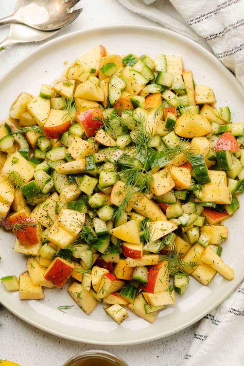 Apple And Onion Salad, Apple Cucumber Salad Recipe, Fall Cucumber Recipes, Cucumber And Apple Salad, Apple Cucumber Salad, Cucumber Apple Salad, Apple Pasta Salad, Apple Pasta, Green Apple Recipes