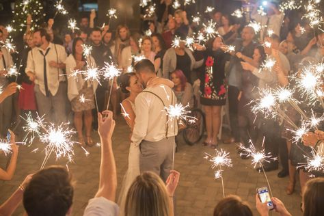 Sparkler First Dance at Casual Backyard Wedding Sparkler First Dance, Bank Wedding, Ideas Bodas, Backyard Reception, Wedding Moodboard, Yard Wedding, Wedding Sparklers, Magical Wedding, Planning Guide