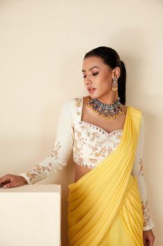 Blouse And Sharara, White Blouse Designs, Sharara Saree, Basic Blouse Designs, Full Sleeves Blouse Designs, Yellow Sharara, Latest Saree Blouse, Full Sleeves Design, Saree Blouse Styles