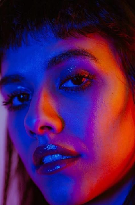 Colourful Portraits Photography, Colorful Portrait Reference, Face Reference Colorful, Art Reference Photos Lighting, High Contrast Portrait Color, Extreme Lighting Portraits, Dynamic Lighting Reference Photo, Monochromatic Photography Portraits, Colour Lighting Photography